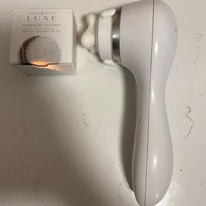 Clarisonic Smart Face Cleaning and Massage Brush